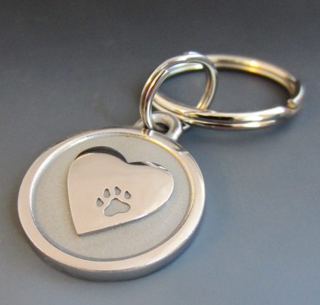 small stainless steel pet memorium heart keychain